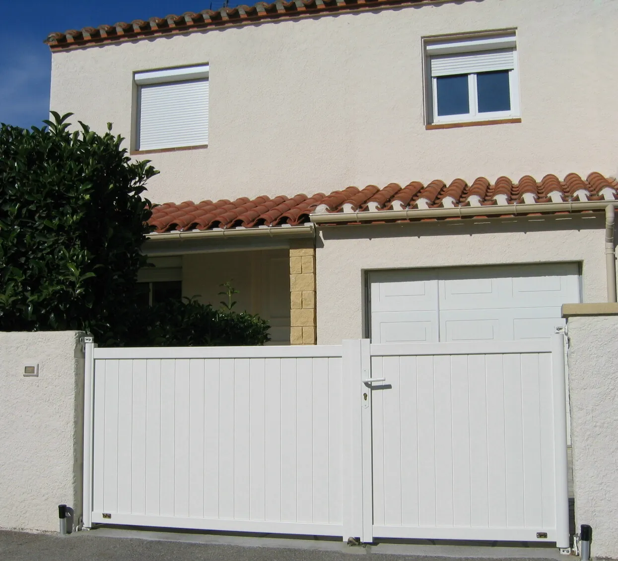 Portails sur mesure Douai, modèle Alpha 60A Blanc